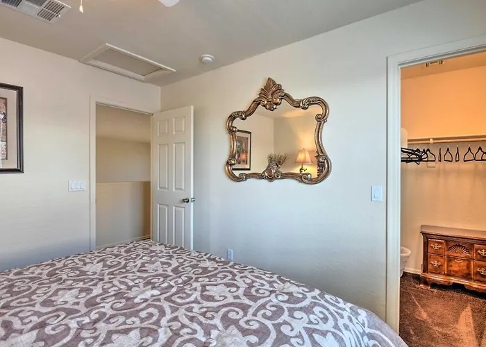 Relaxing San Tan Valley Retreat W/ Pool & Hot Tub! Casa vacanze