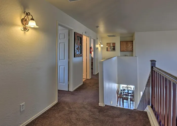 Relaxing San Tan Valley Retreat W/ Pool & Hot Tub! *